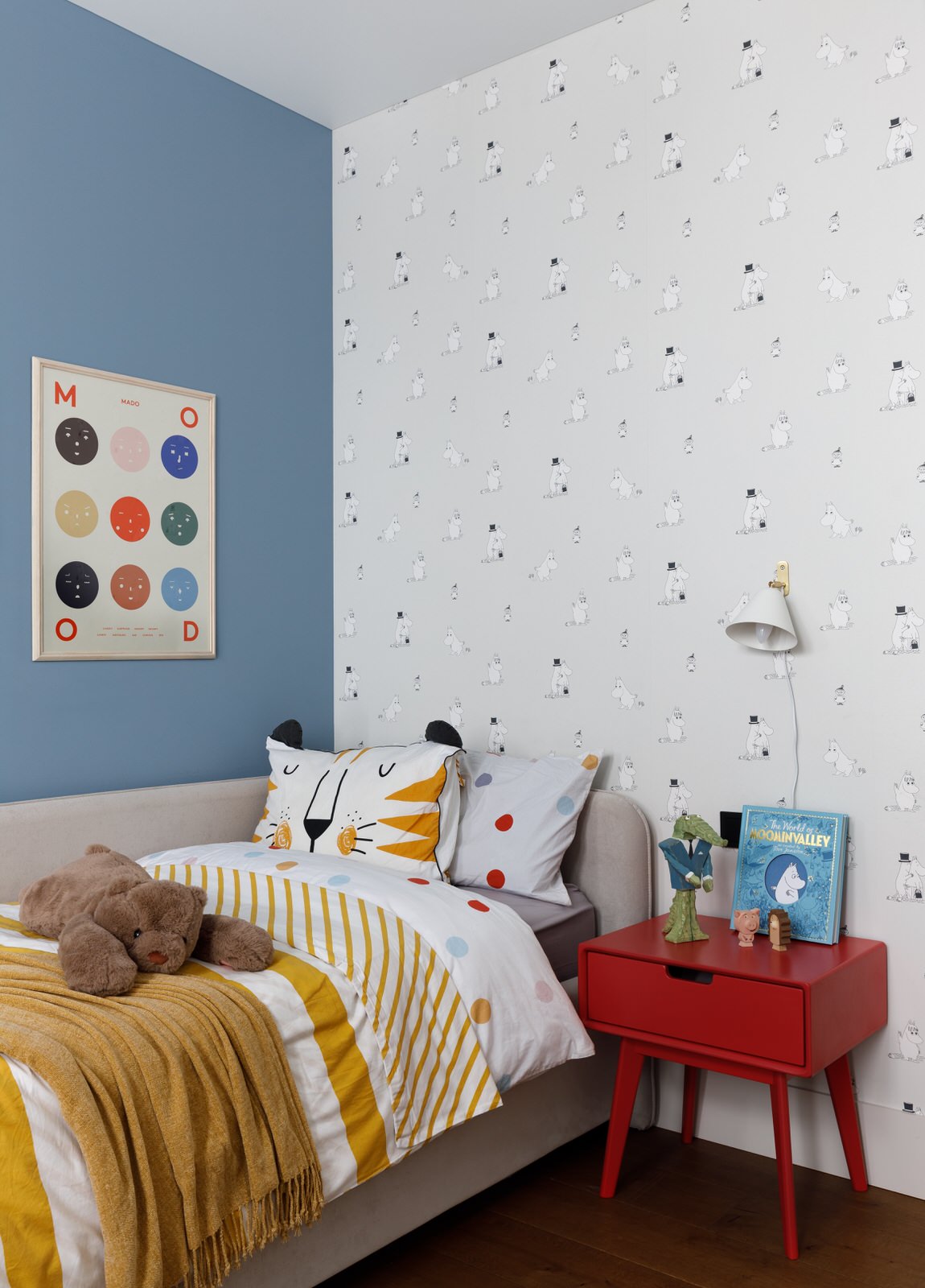 Квартира с панорамными окнами для семьи врачей