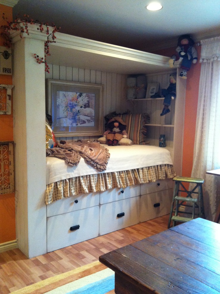 This is an example of an eclectic kids' room in Oklahoma City.