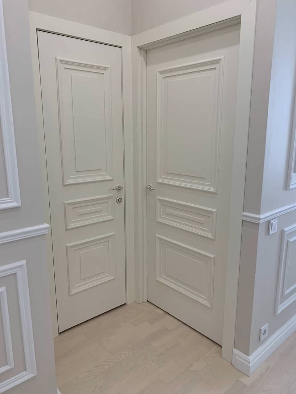 Светлая однокомнатная квартира в неоклассическом стиле