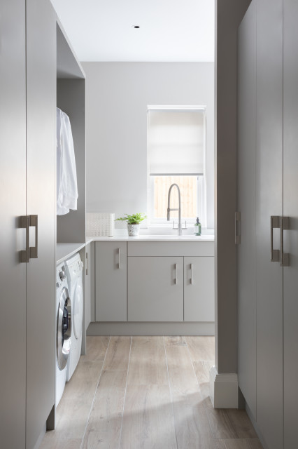 Weybridge contemporaneo-lavanderia