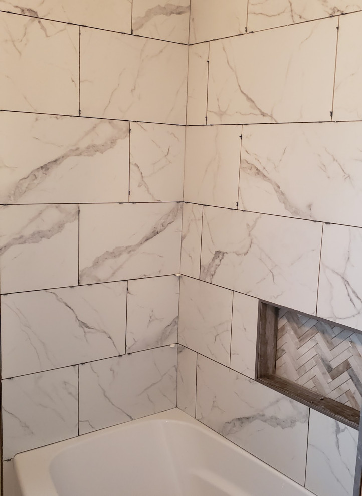 Bathroom - transitional bathroom idea