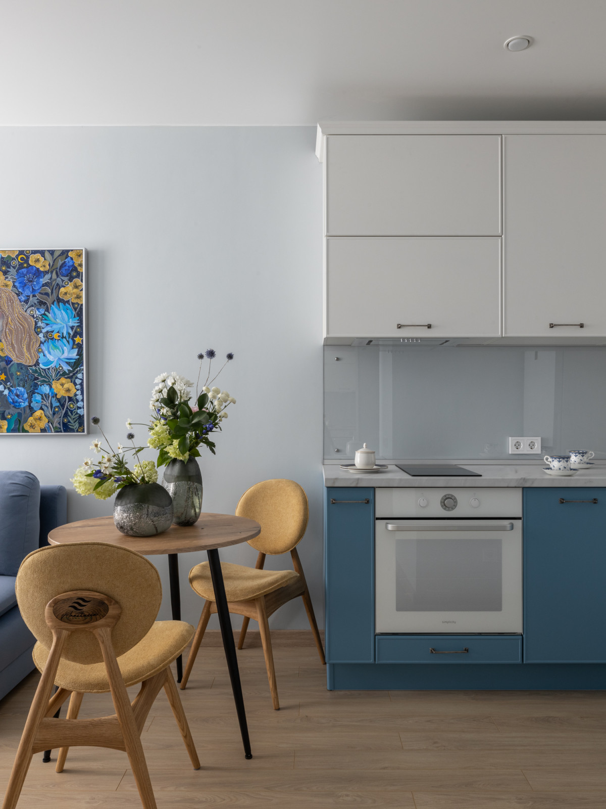 Цветы, цветы... и еще немного цветов.