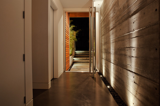 Echo Beach modern-entre