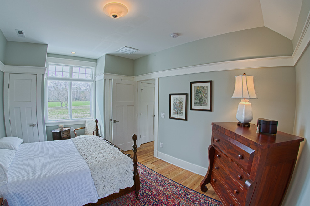 Photo of a country bedroom in Richmond.