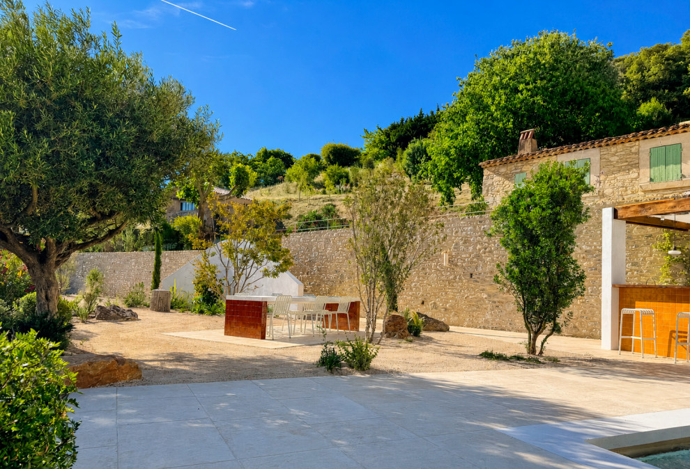 Tourtour - un  jardin dans le ciel
