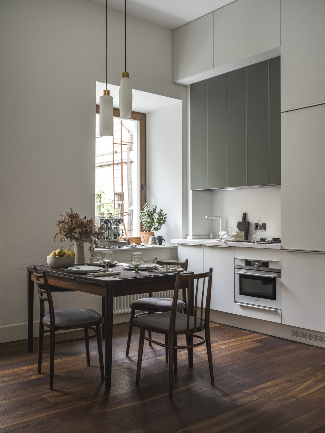 Винил, Рояль и высокие потолки в квартире на Белорусской