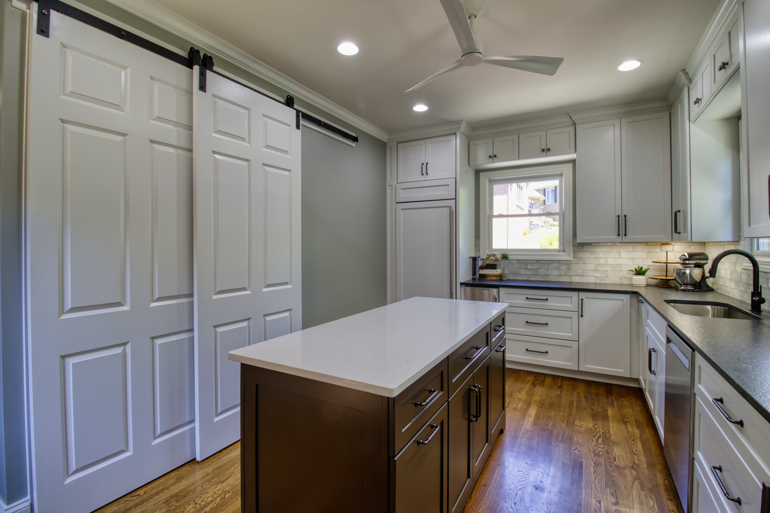 Bellevue Kitchen, Scullery, multi bath and LR refresh