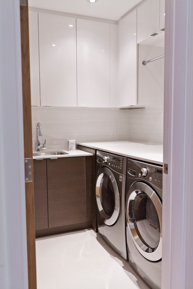 This is an example of a modern laundry room in Toronto.