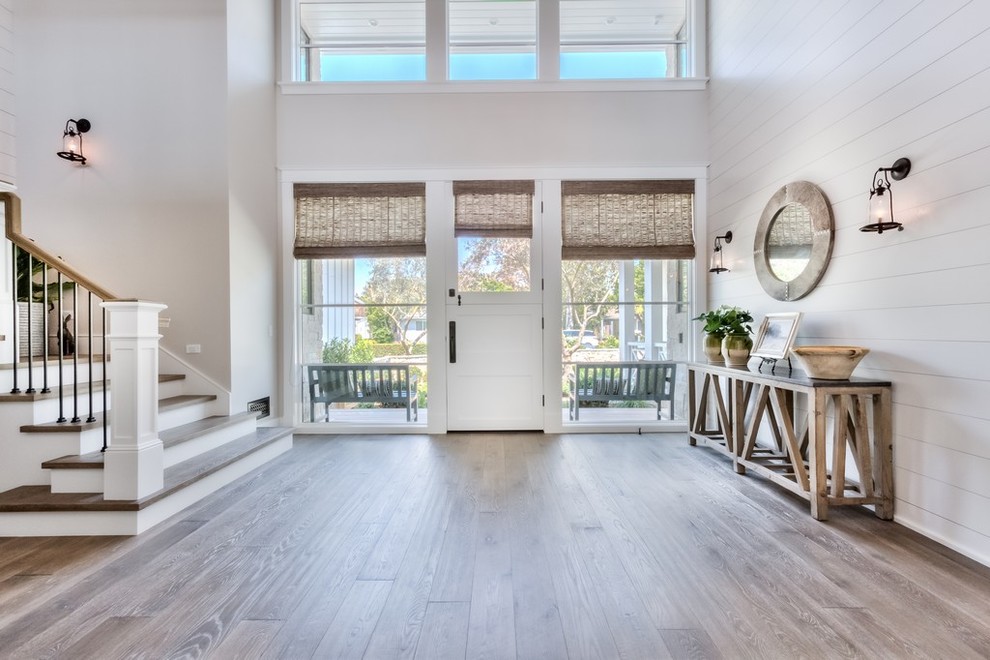 Example of a country entryway design in Orange County