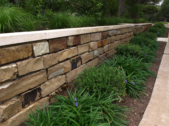 Front Yard Living - Traditional - Patio - Austin - by Pearson Landscape