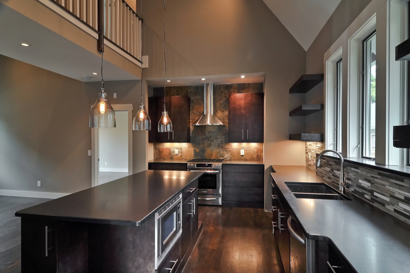 Inspiration for a contemporary kitchen in Nashville.