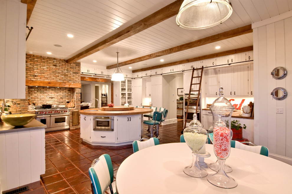 Example of a mountain style kitchen design in New York