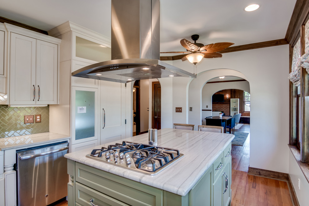 Kitchen - transitional kitchen idea in Atlanta