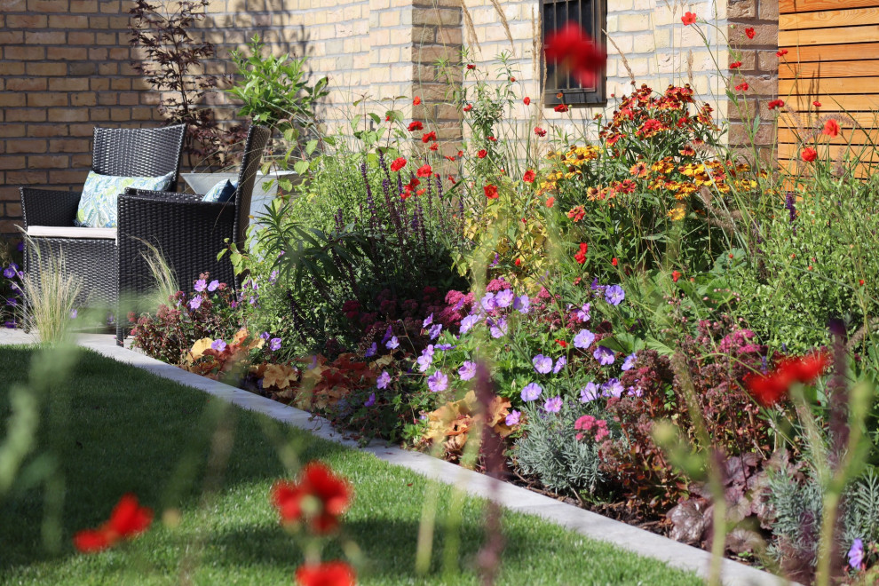 Photo of a mediterranean garden in Other.
