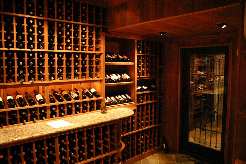 This is an example of a traditional wine cellar in Atlanta.
