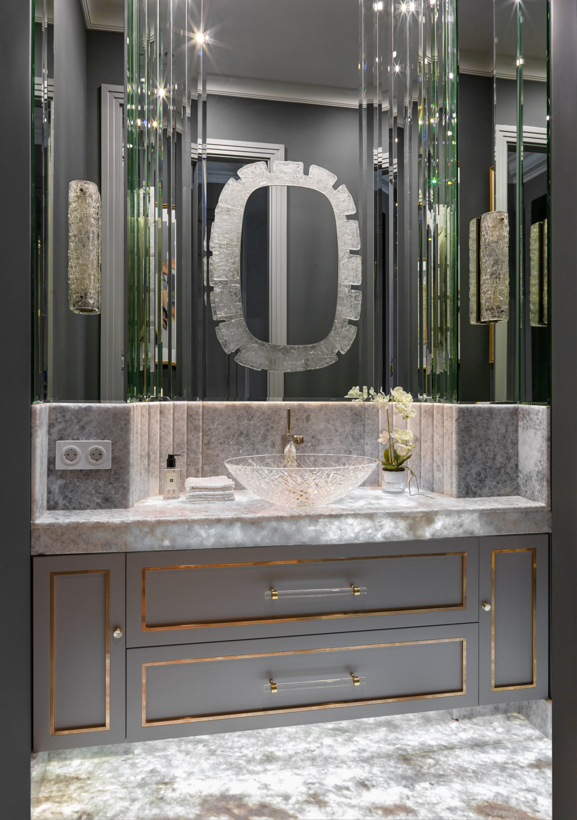 Elegant apartment in Residence MONE