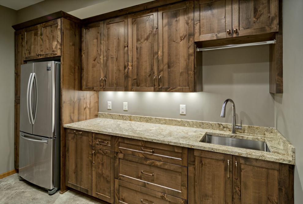 Transitional home design photo in Minneapolis