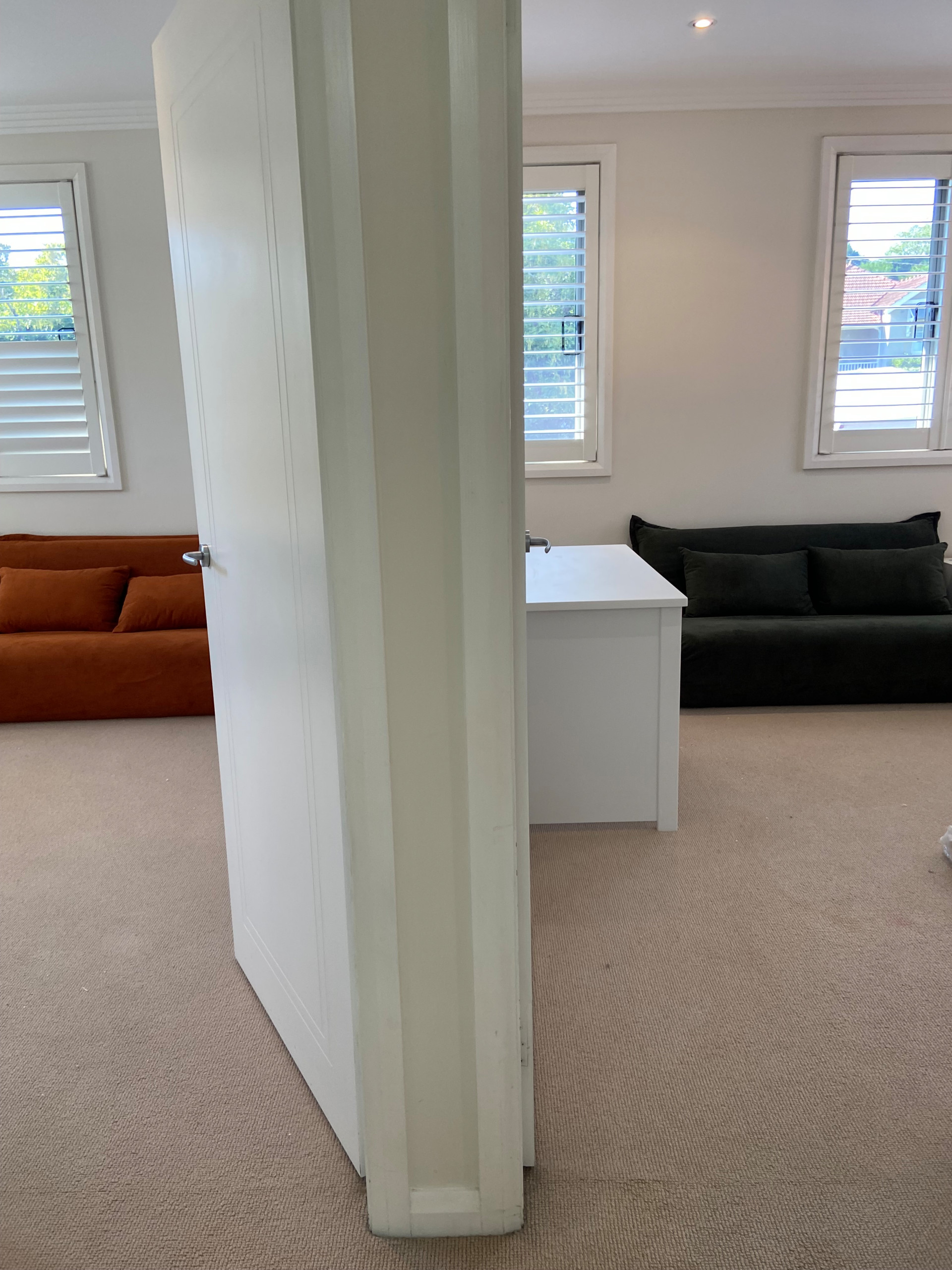 NEW COUNTRY AND NEW HOME FULL Source and stage all furniture and services