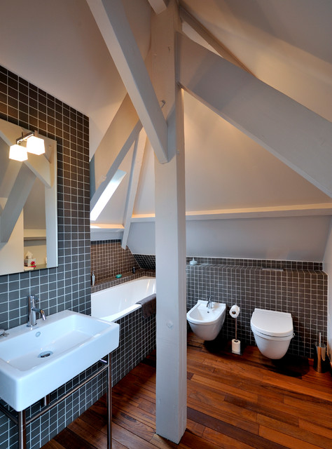 Maison Suresnes modern-badezimmer