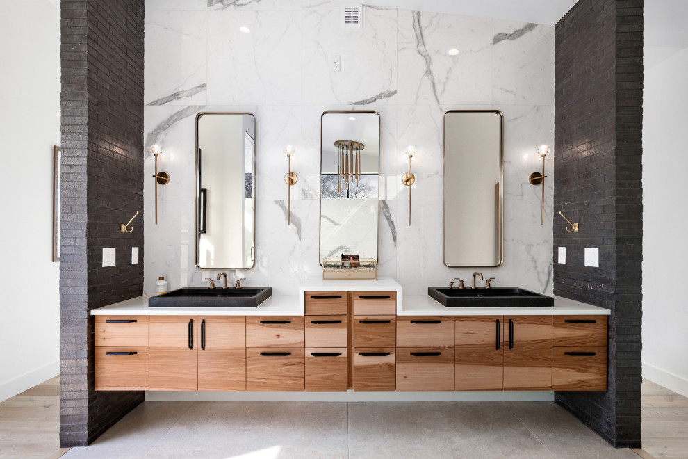 This is an example of a contemporary bathroom in Denver.