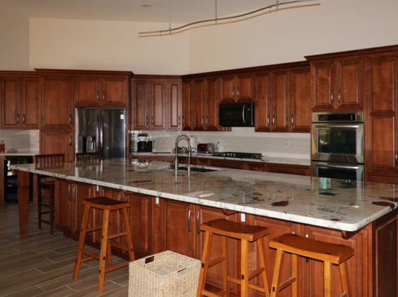 Kitchen - kitchen idea in Phoenix
