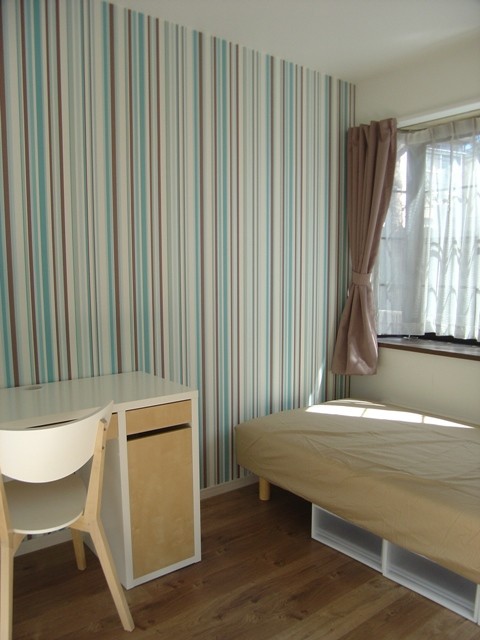 カラフルハウス skandinavisch-schlafzimmer