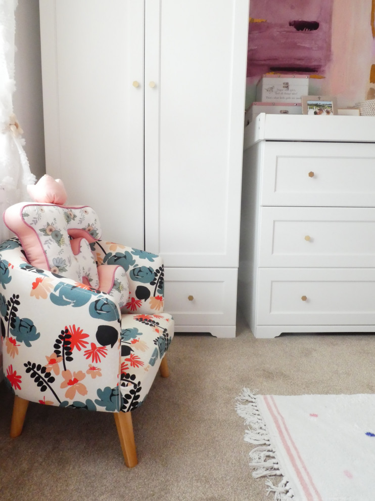 Eva's Honey Bee Bedroom