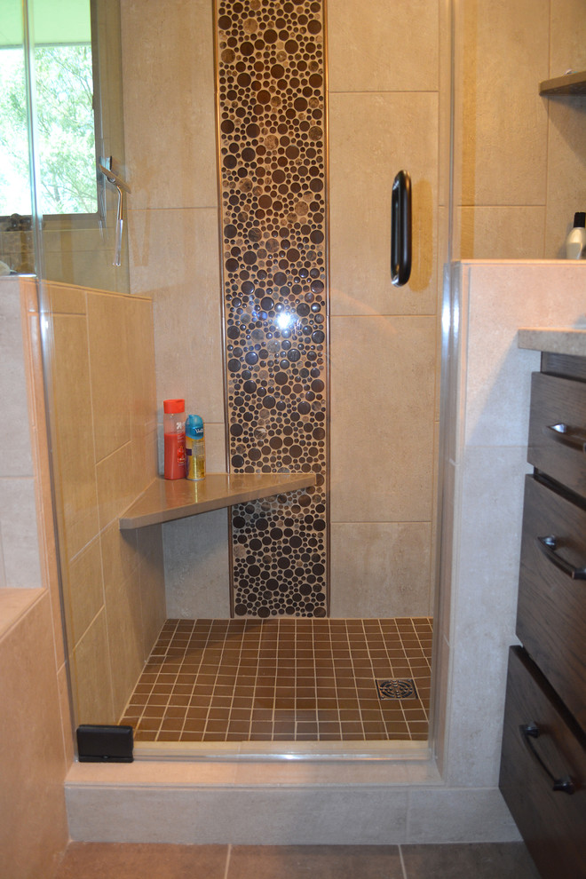 Home design - transitional home design idea