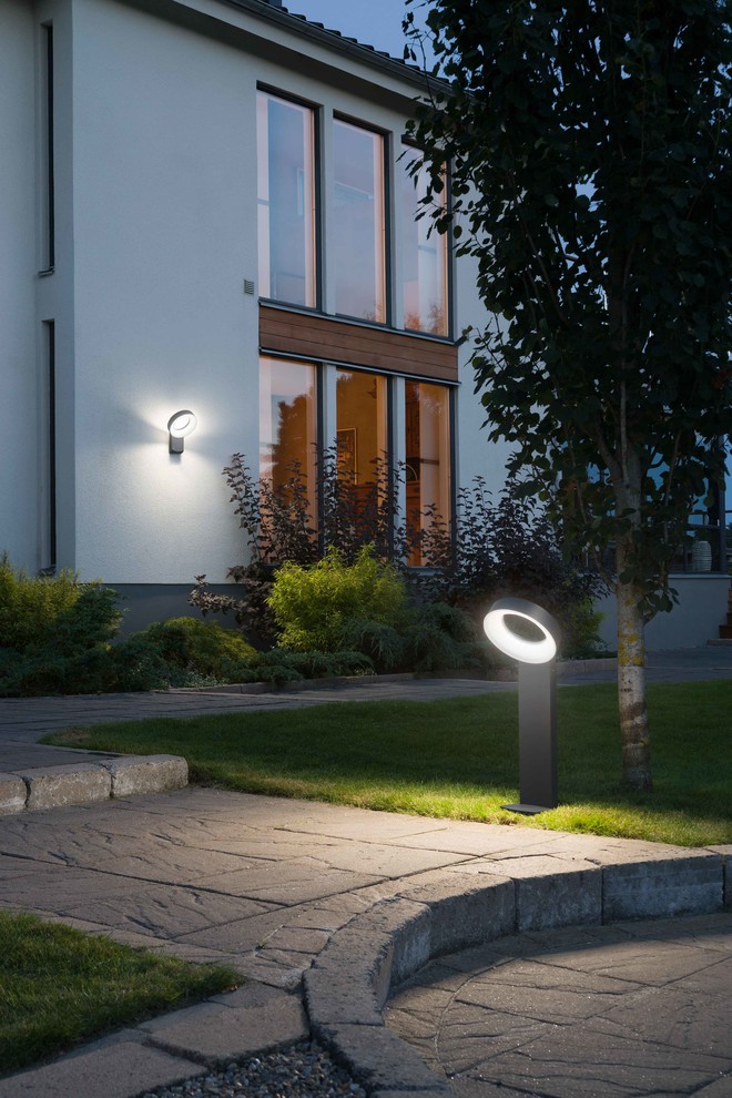 Ландшафтное освещение в скандинавском стиле.