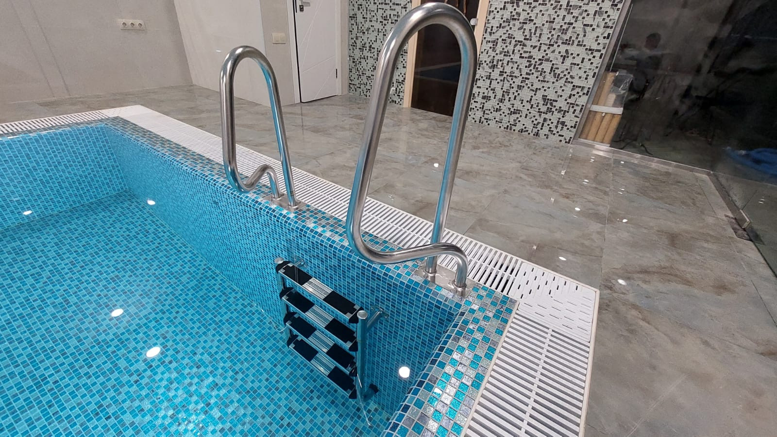 Премиум бассейн в частном доме