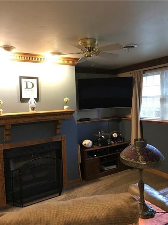 Home design - transitional home design idea