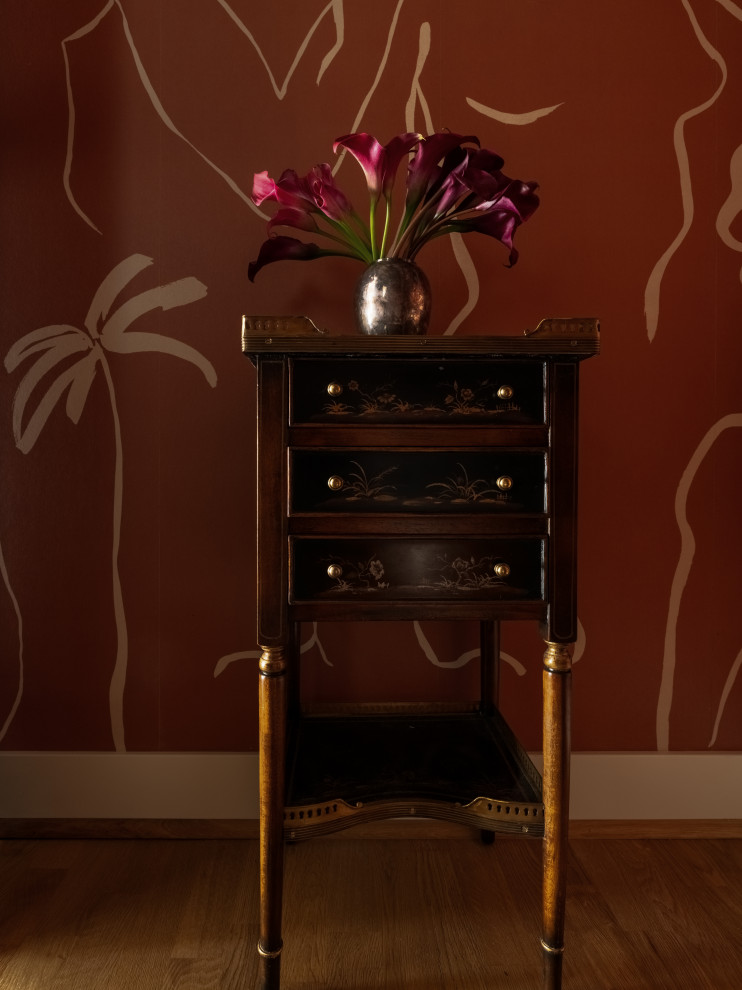 Transitional home design photo in Seattle