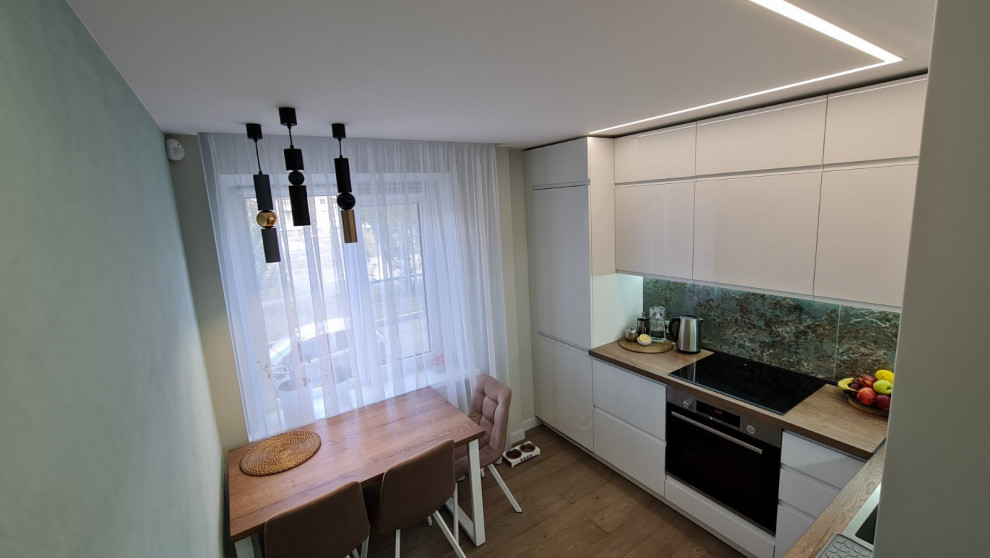 65 квадратов счастья.