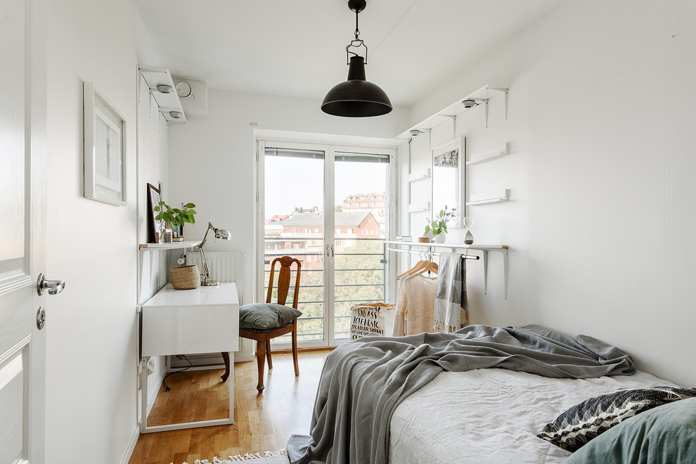 Bild på ett vintage sovrum