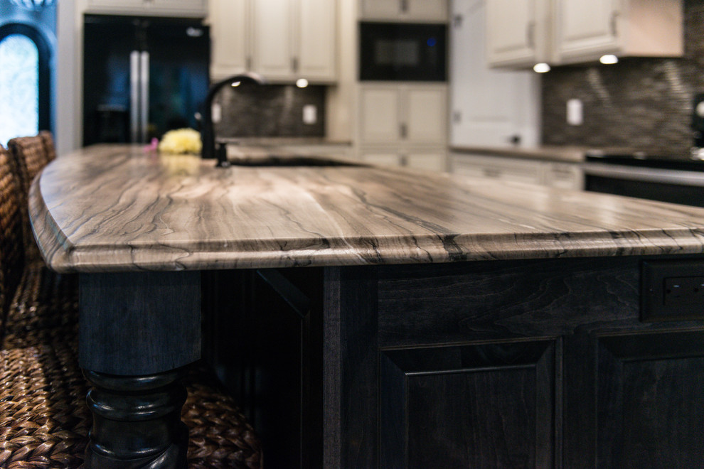 Inspiration for a large transitional kitchen remodel in Chicago