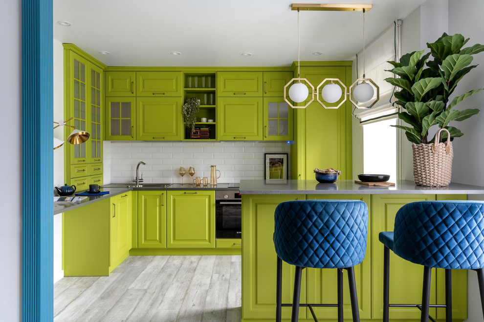 Яркое смешение стилей