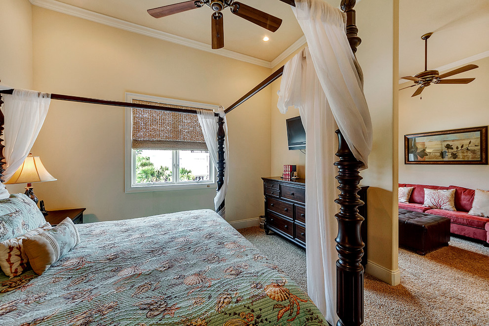 Beach style home design photo in Miami