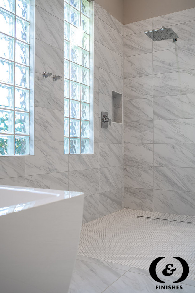 Example of a transitional bathroom design in Phoenix