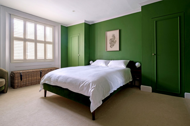 Paddington Renovation modern-schlafzimmer