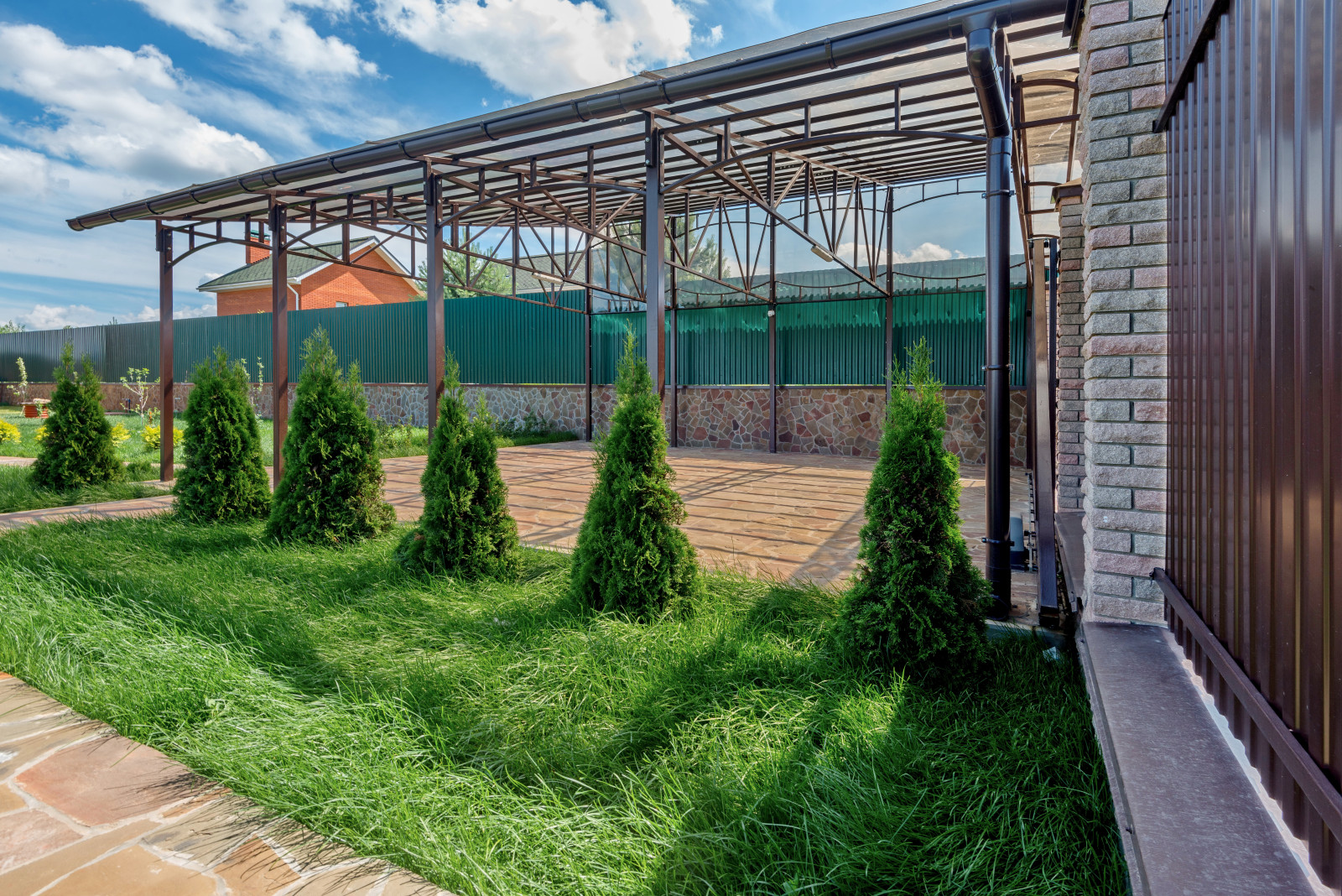 Дом из клееного бруса по индивидуальному проекту