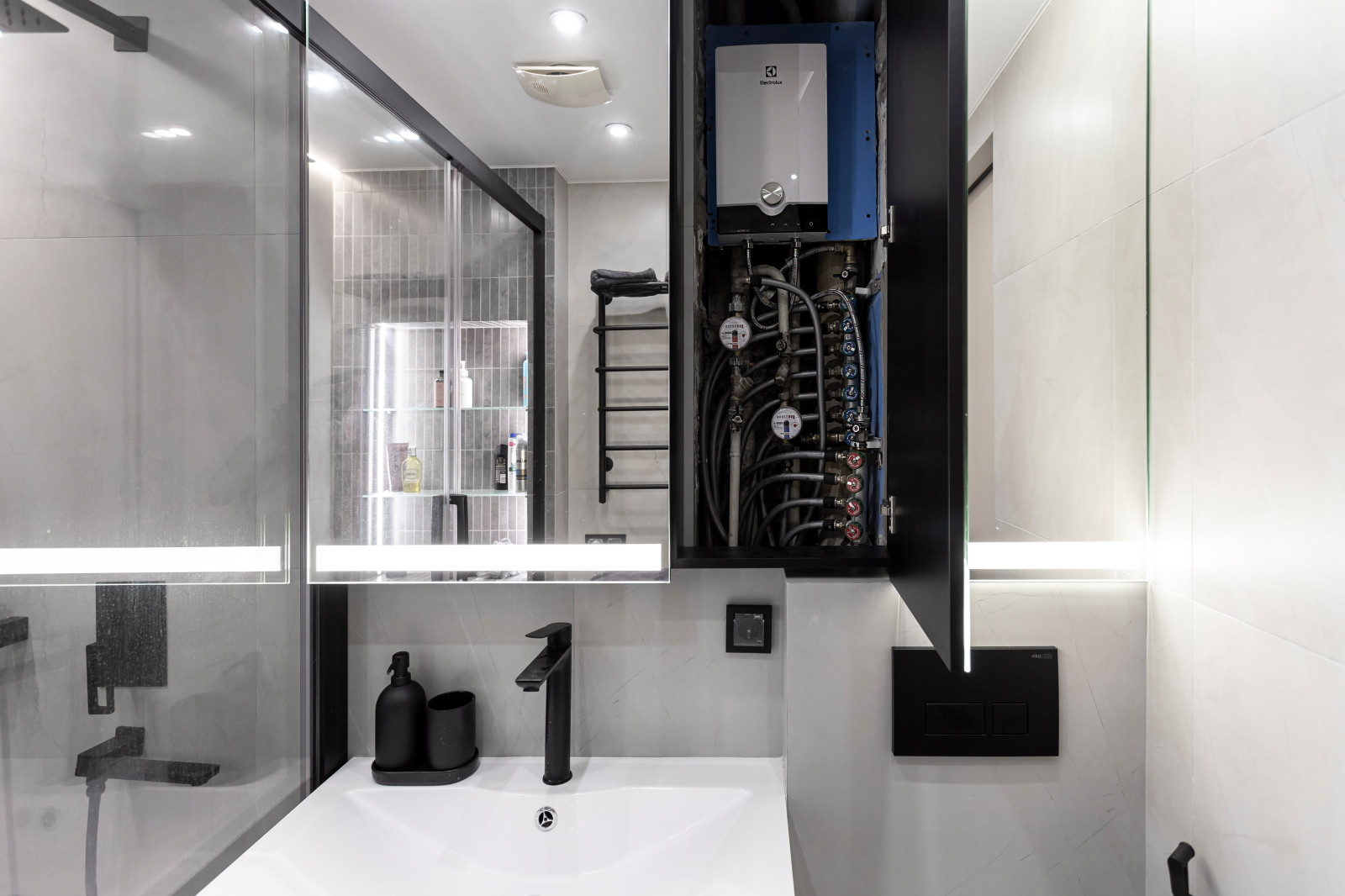 евродвушка в аренду в пятиэтажке рядом с Сити