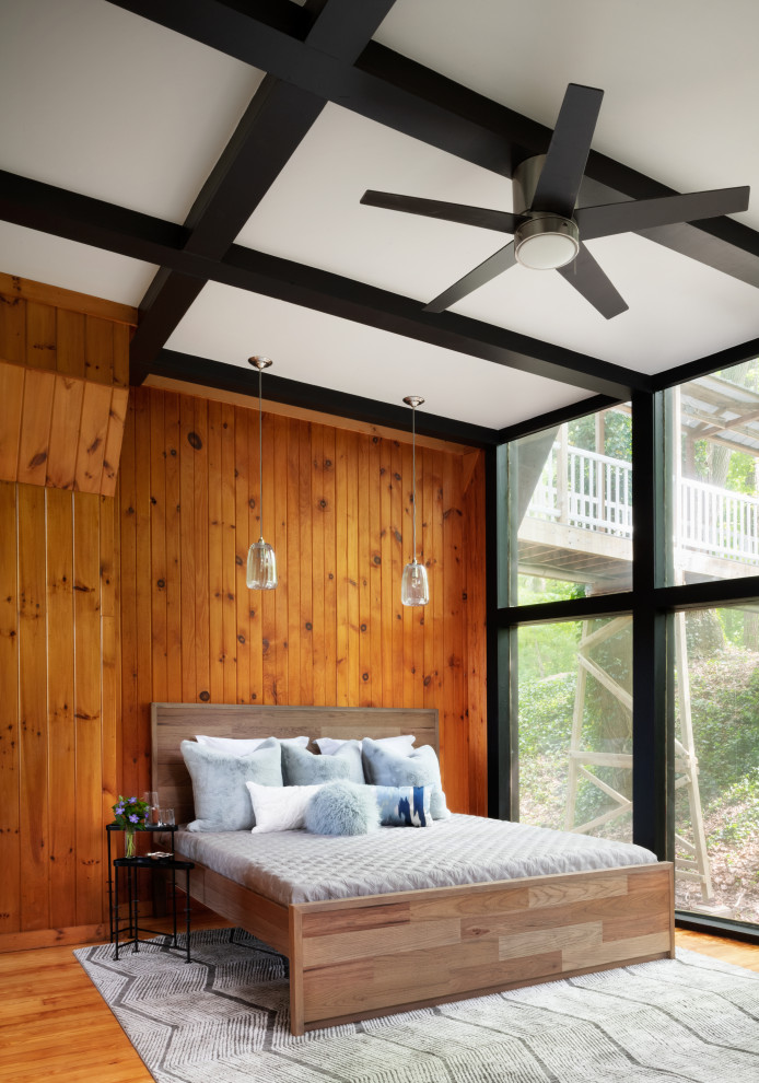 Mid-century modern Living room with vaulted and beamed ceiling