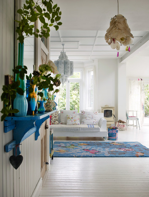 Mount Pleasant shabby-chic-style-living-room