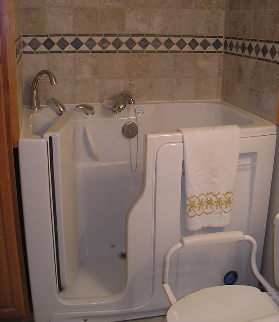 Transitional home design photo in Denver
