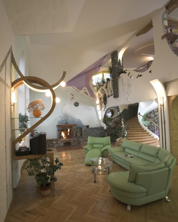 Окно в бассейн