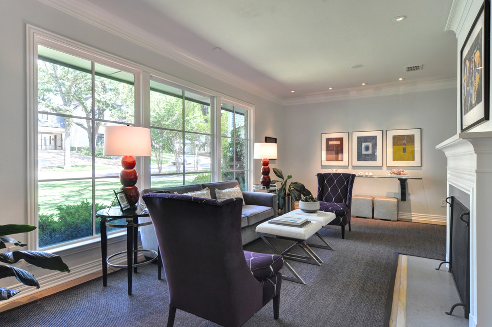 Home design - transitional home design idea in Dallas