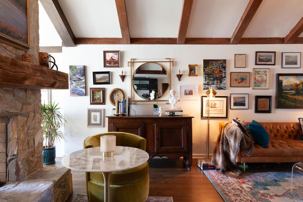 Transitional home design photo in Atlanta