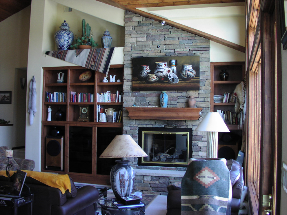 Home design - rustic home design idea in Denver