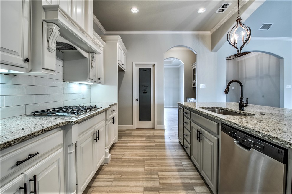 Transitional kitchen photo in Austin
