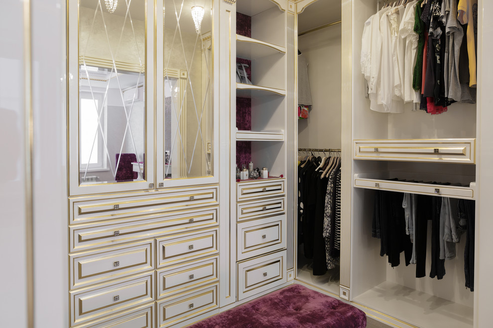 Дом с дворцовой роскошью.